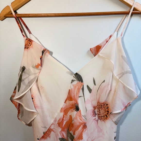 Le Chateau Women’s M Floral Ruffle Maxi Dress - Picture 3 of 7